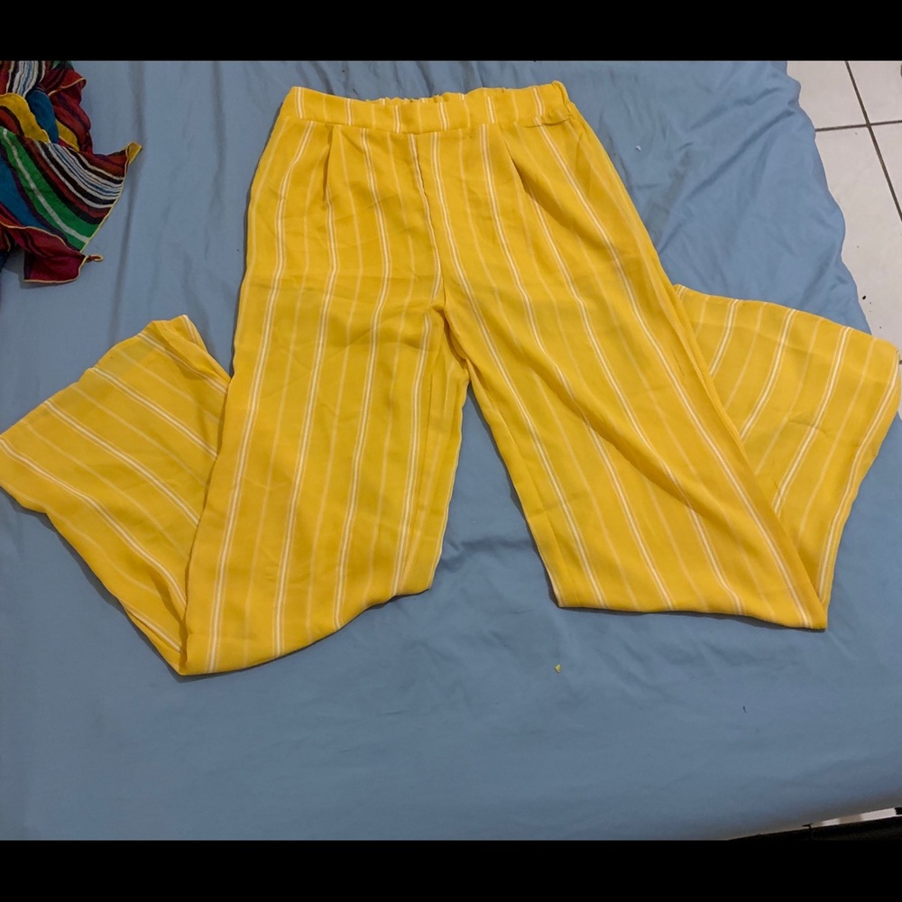 1 HOUR FLASH SALE Stripped yellow pants